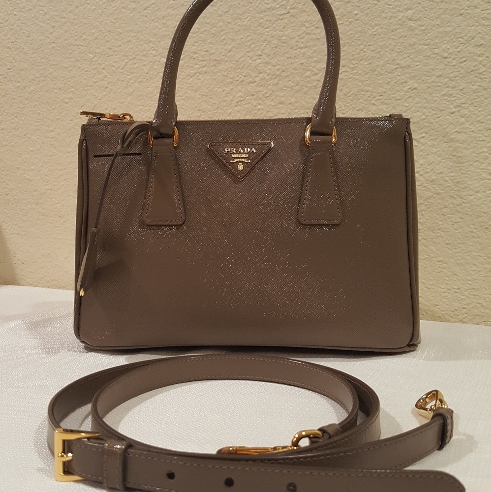 Prada lux double zip bag